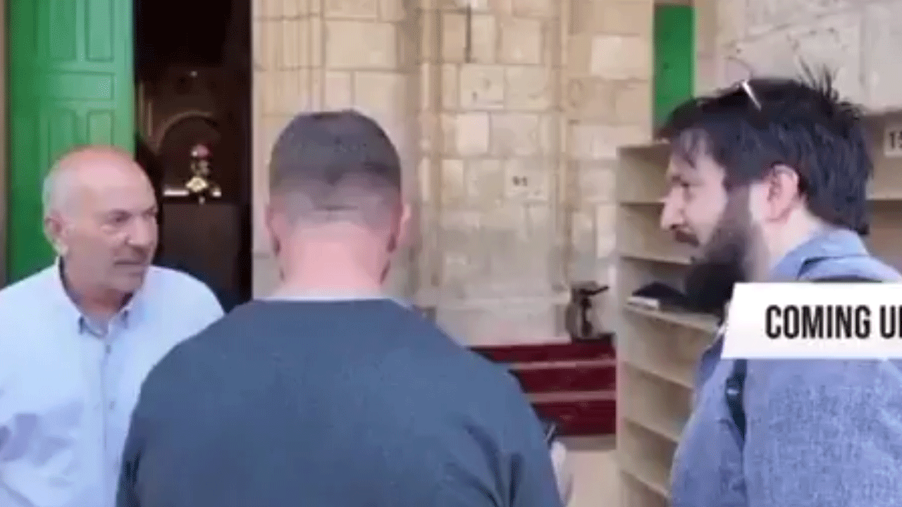 Mescid-i Aksa'da İngiliz provokasyonu! Kendisini Müslüman gibi tanıtıp...