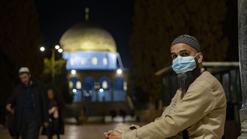 Mescid-i Aksa'da koronavirüs temizliği