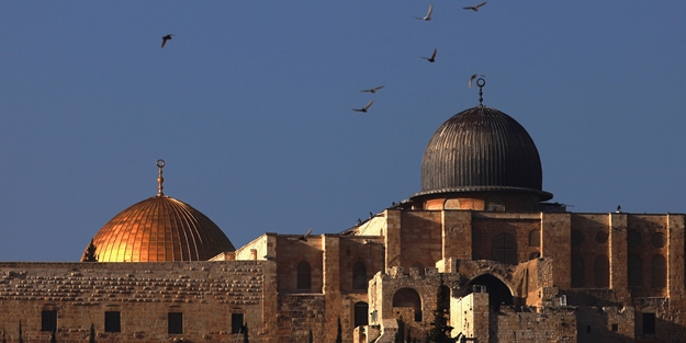 Mescid-i Aksa'da namaz özlemi