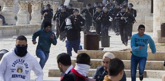 Mescid-i Aksa’da yine zorbalık