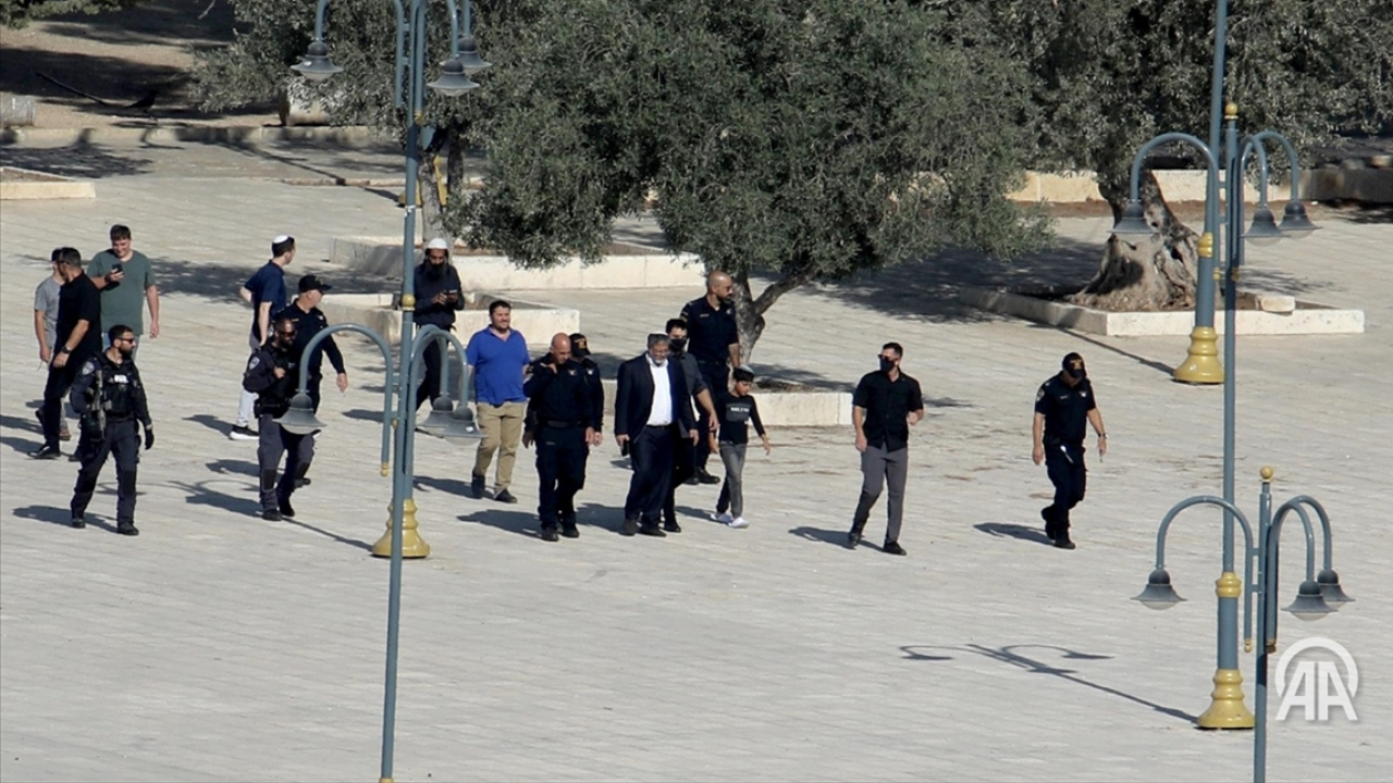 Mescid-i Aksa’ya “Talmud Ayini” baskını!