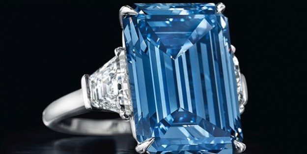 Meşhur mavi elmas satıldı! İşte dünyanın en pahalı yüzüğü...