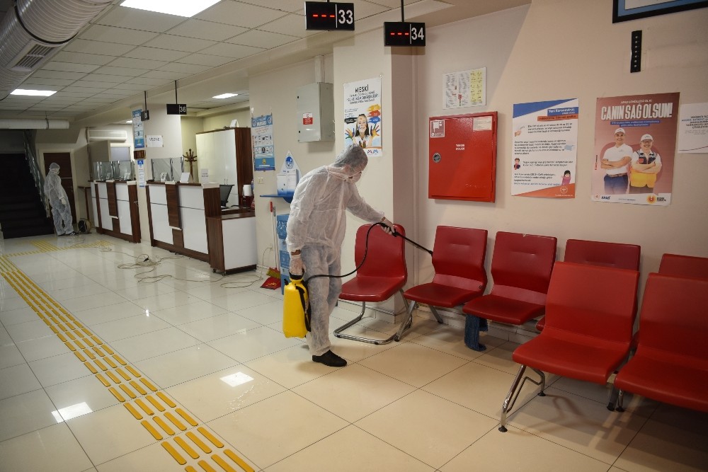 MESKİ, korona virüse karşı ilaçlama yaptı 