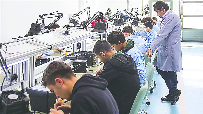 Meslek liselerinden ekonomiye 1 milyar 349 milyon lira katkı