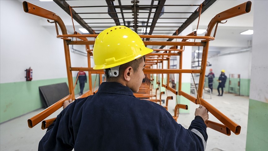 Meslek liselerinin ekonomiye katkısı 560 milyon liraya ulaştı