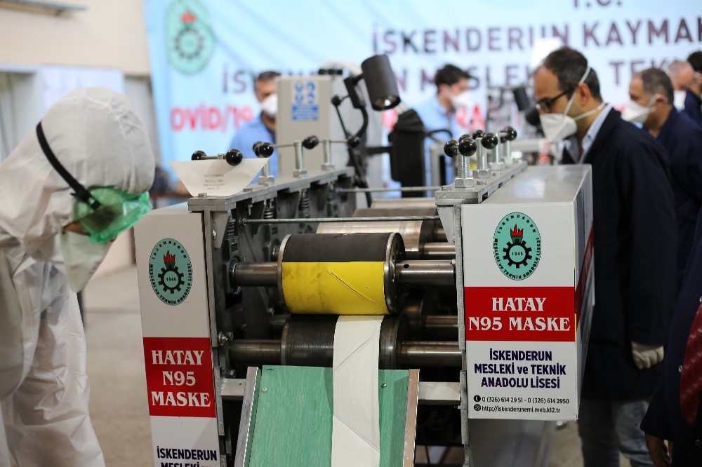 Meslek lisesinde N95 maske üretim makinesi yapıldı 