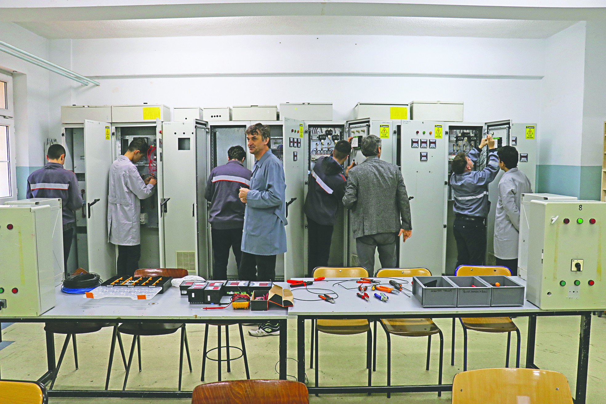 Meslek lisesinden bir yılda 2.4 milyon lira ciro