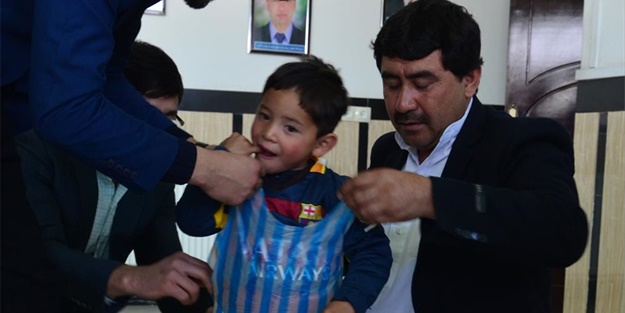Messi, Afgan çocukla buluşacak
