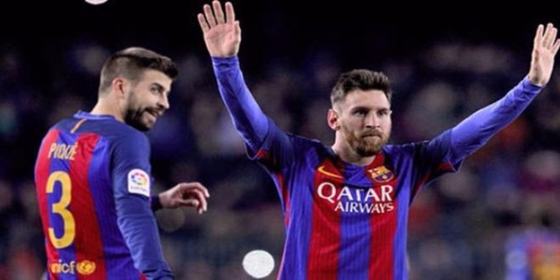 Messi ve Pique soyunma odasında birbirine girdi