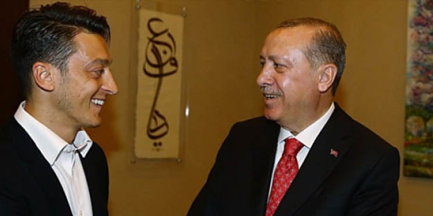 Mesut Özil Almaya'da linç ediliyor!