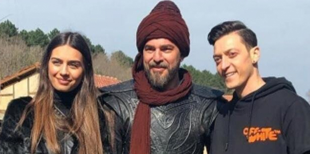 Mesut Özil bakın izin gününde ne yapıyor?