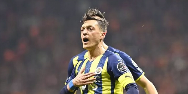 Mesut Özil sonunda bunu da yaptı!