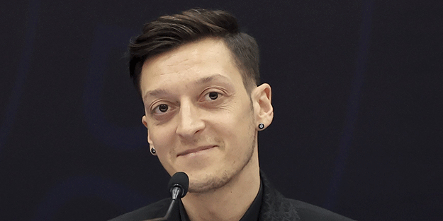 Mesut Özil'den dünya gündemini sarsan anlaşma! 100 milyon dolara imza attı