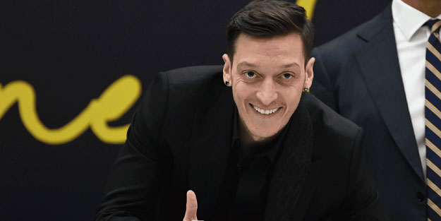 Mesut Özil'den Erdoğan paylaşımı: Gurur duyuyoruz