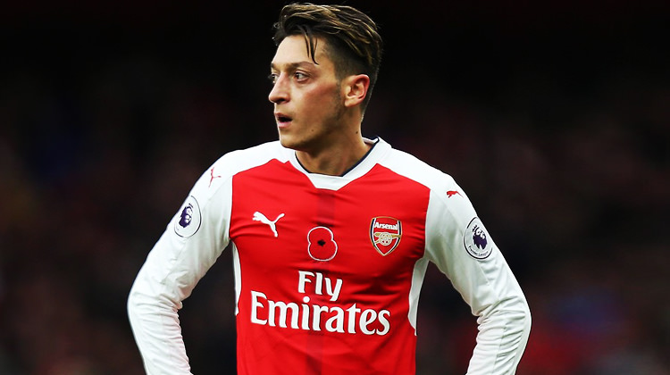 Mesut Özil'den Fenerbahçe'ye transfer yanıtı