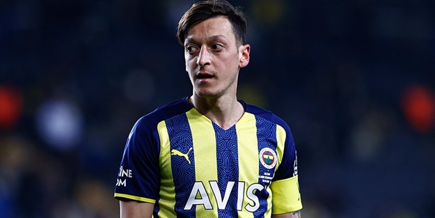 Mesut Özil’den Fenerbahçe’ye veda mesajı