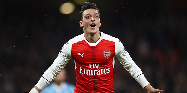 Mesut Özil'den Kızılay'a büyük Ramazan ayı bağışı