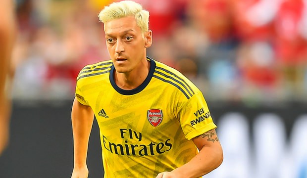 'Mesut Özil'i hiç düşünmeden göndersinler!'