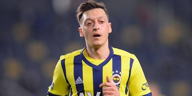 Mesut Özil'in yeni adresi netleşti... Bu kez geri çevirmedi