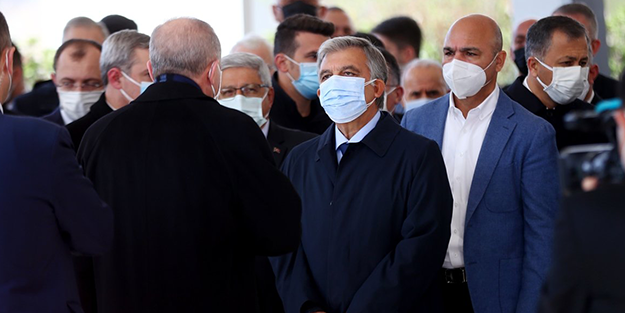 Mesut Yılmaz'ın cenazesinde Başkan Erdoğan ile Abdullah Gül arasında dikkat çeken diyalog