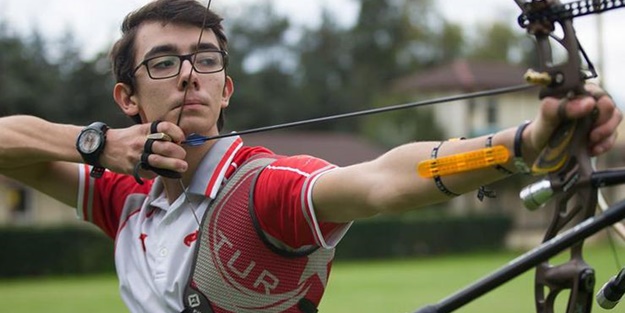Mete Gazoz finale yükseldi