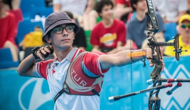 Mete Gazoz'dan gururlandıran başarı