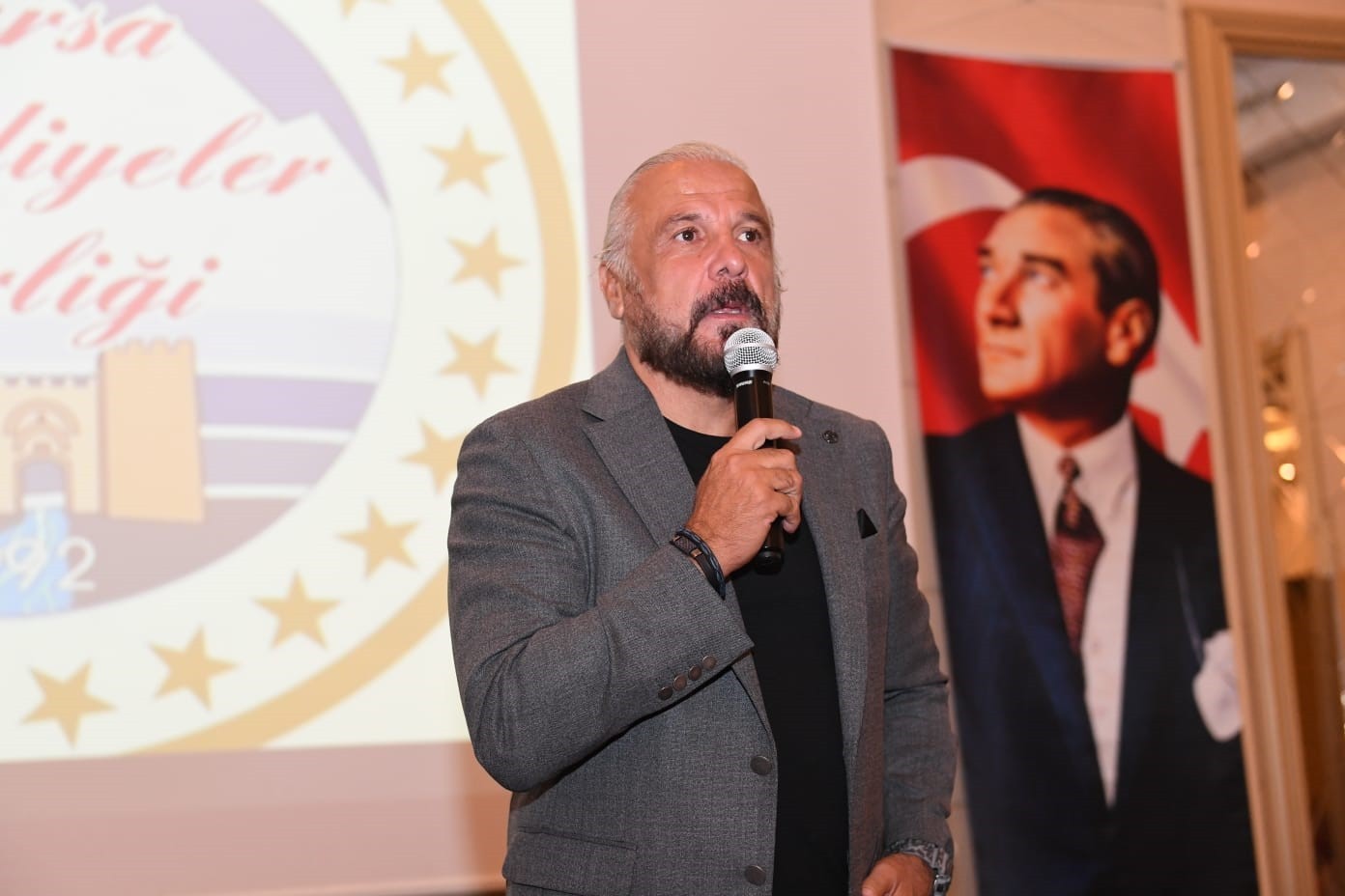 Mete Yarar noktayı koydu! Türkiye Osmanlı devleti gibi olsaydı