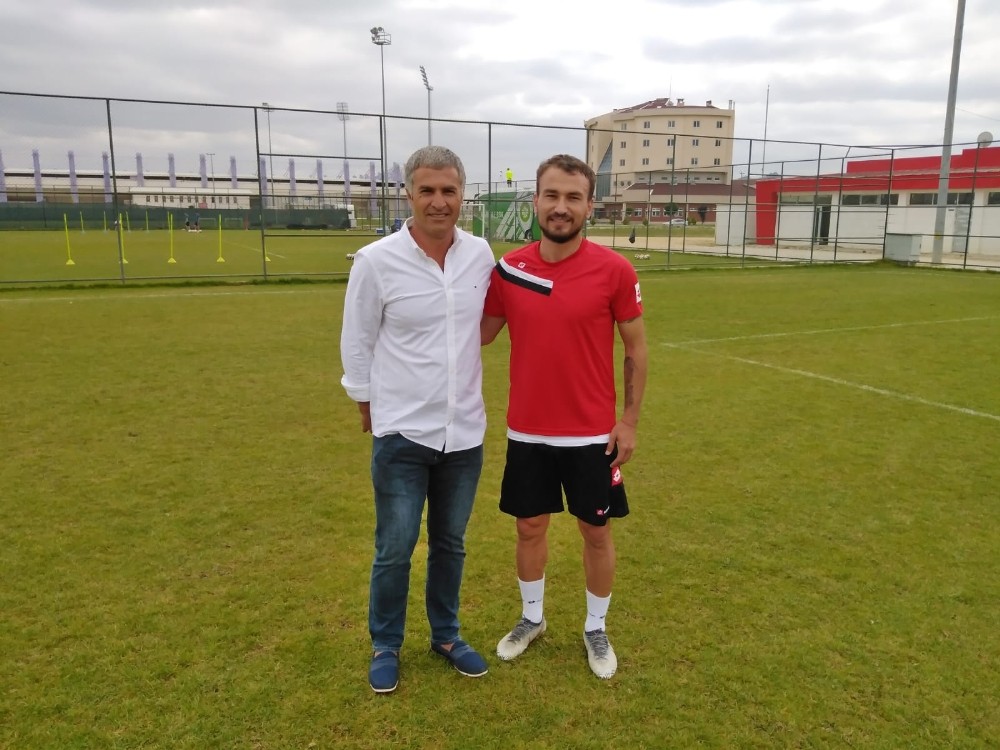 Metehan Andaç Özlü yeniden Elazığ Belediyespor’la anlaştı 