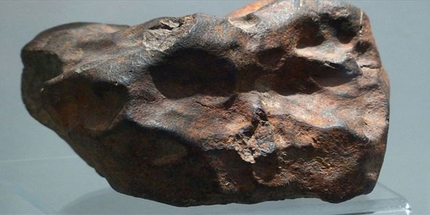 Meteoroitler üzerinde yeni bir molekül türü keşfedildi