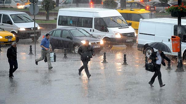 Meteoroloji İstanbul için saat verdi!