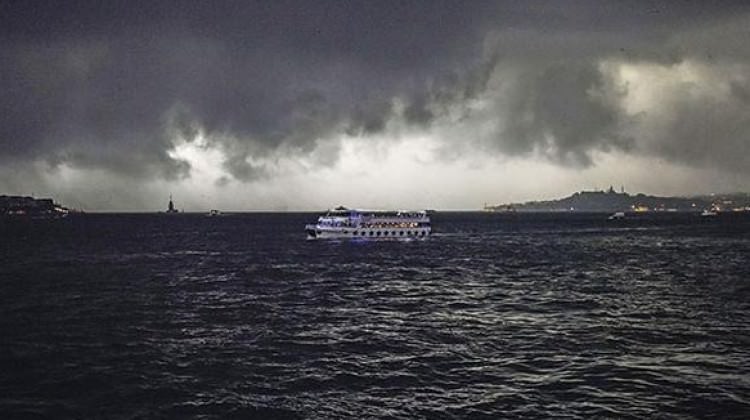 Meteoroloji İstanbul'u uyarmıştı! Ve başladı...