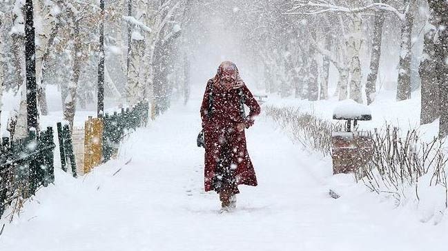 Meteoroloji uyardı: Hava sıcaklığı düşecek, kar geri geliyor