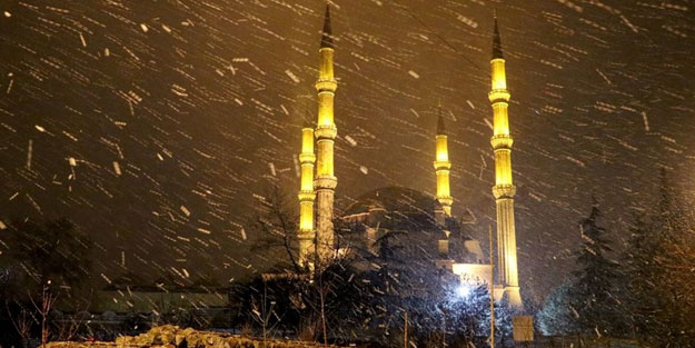 Meteoroloji uyarmıştı! Beklenen kar yağışı başladı