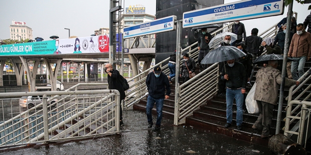 Meteoroloji uyarmıştı! İstanbul'da sağanak yağış