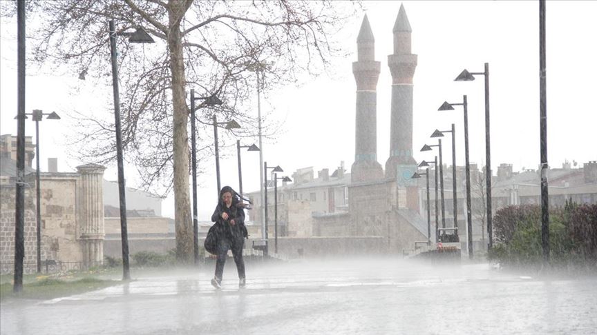 Meteorolojiden 5 il için yağış ve fırtına uyarısı