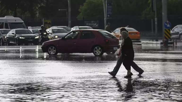 Meteoroloji’den bölge bölge sağanak uyarısı! Dikkatli olun