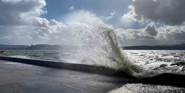 Meteoroloji'den Ege için 'fırtına' uyarısı