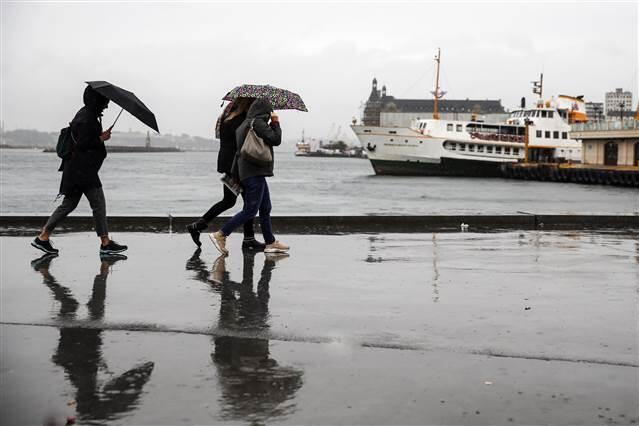 Meteoroloji'den İstanbul için son dakika uyarısı: Öğle saatlerinden itibaren yağış var