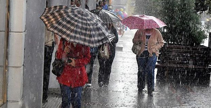 Meteoroloji'den İstanbul'a yağmur uyarısı