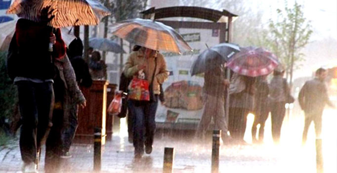 Meteoroloji'den İstanbul'a yağmur uyarısı