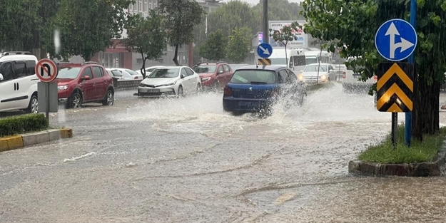 Meteorolojiden kuvvetli yağış uyarısı