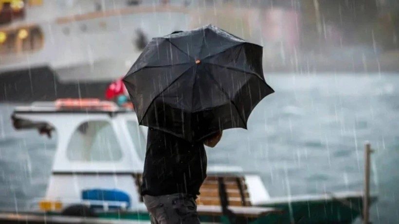 Meteoroloji'den kuvvetli yağış ve fırtına uyarısı: Hafta sonu planı olanlar dikkat!