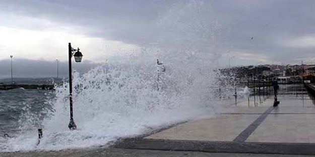 Meteoroloji'den o ilimize şiddetli fırtına uyarısı! Çatılar uçabilir, ağaçlar devrilebilir