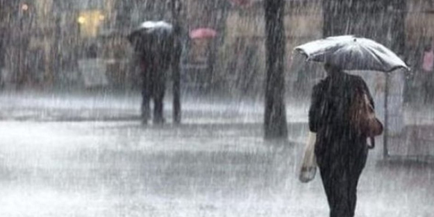 Meteoroloji'den tahmin: Türkiye'nin büyük bölümü yağmurlu: Şiddetli fırtına, sel, sağanak yağmur yağıyor
