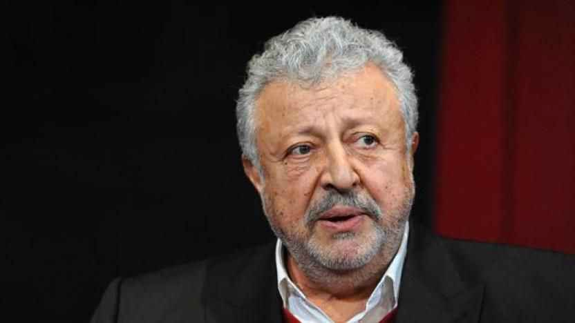 Metin Akpınar'dan büyük edepsizlik! Hadi oradan hadsiz
