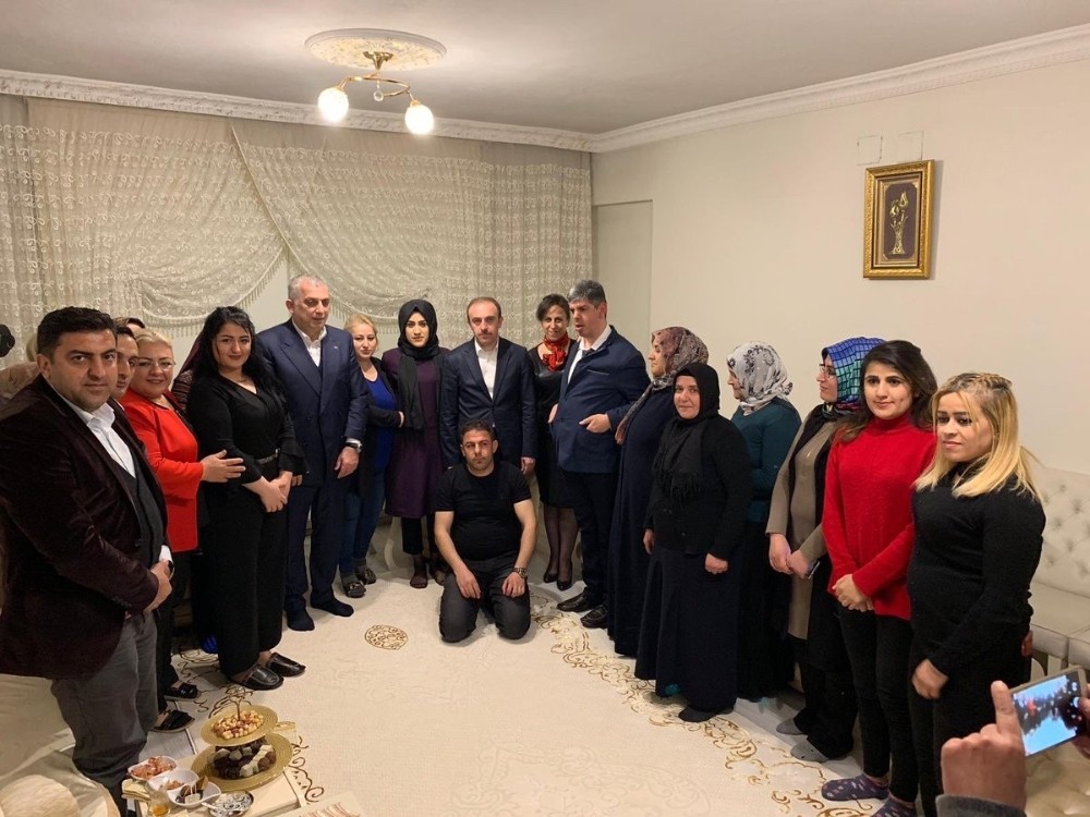 Metin Külünk’ten Taş ve Demir ailesine ziyaret 