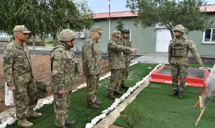 Metin Tokel KKTC'deki birlikleri denetledi!