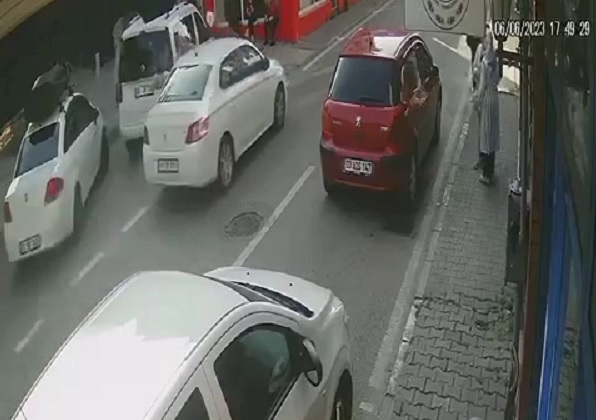 Metrelerce sürüklendi! Fren yerine gaza bastı olanlar oldu