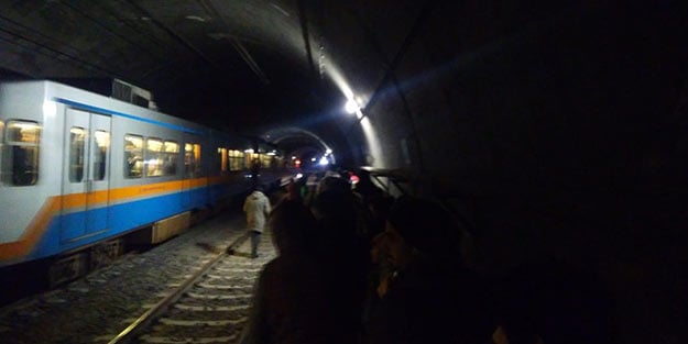 Metro istasyonunda korkunç olay!