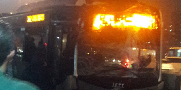 Metrobüs durağında feci kaza: Yaralılar var